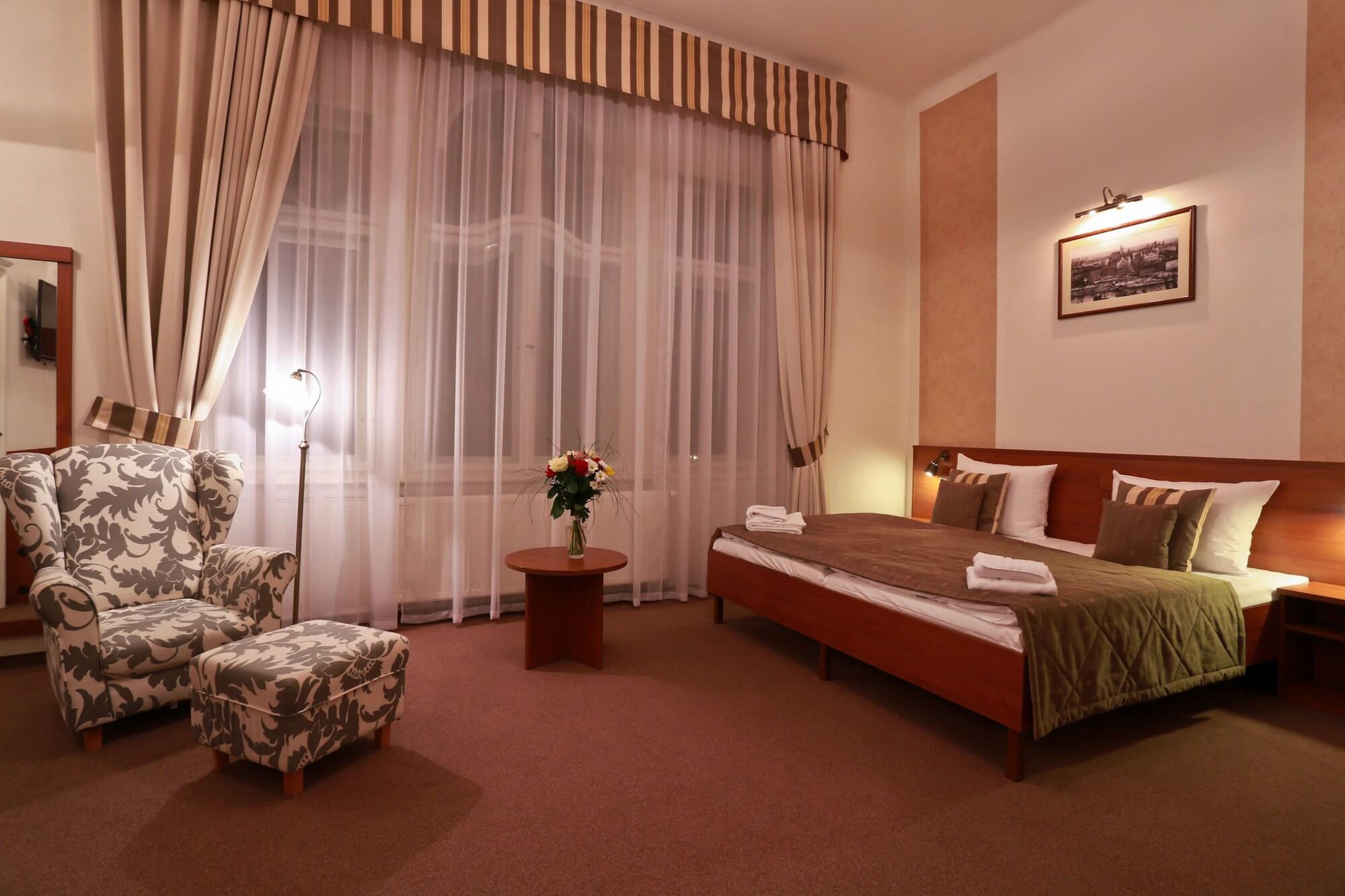Hotel Svaty Jan Praga Exterior foto