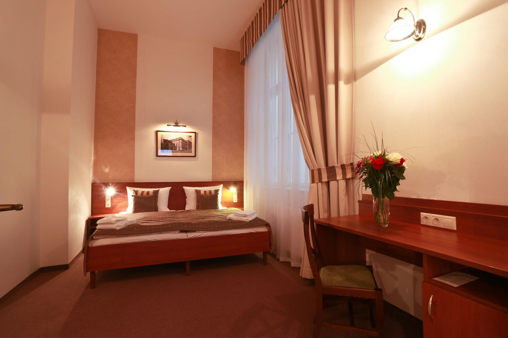 Hotel Svaty Jan Praga Exterior foto